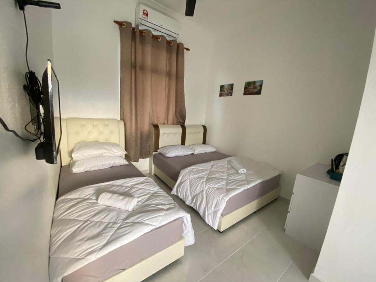 Dsinggahpcb Guest House Kota Bharu Exterior foto